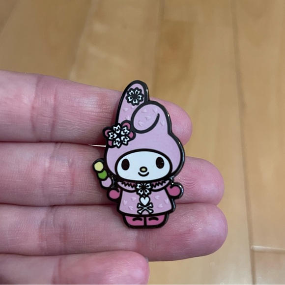 New tokidoki My Melody Sakura pin - Picture 2 of 5